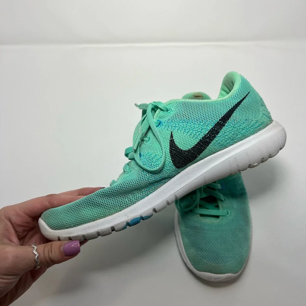 nike | nike Flex Fury Women's Teal Running Shoes | Size 8 Nike Sneakers